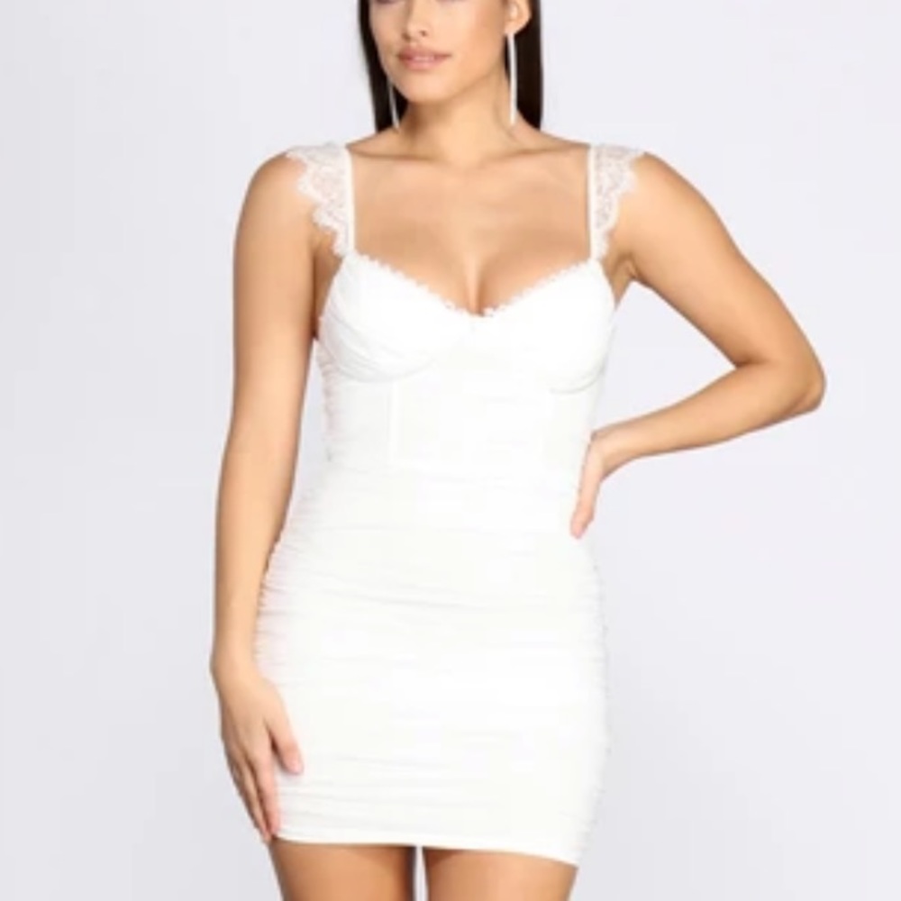 Windsor TAKE IT UP A NOTCH RUCHED MINI DRESS